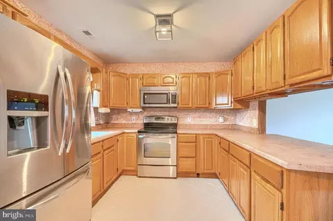 Kitchen - 708 Gray Mount Cir, Elkton, MD 21921 photo 3 of 3