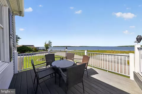 114 Bluff Rd, Earleville, MD 21919