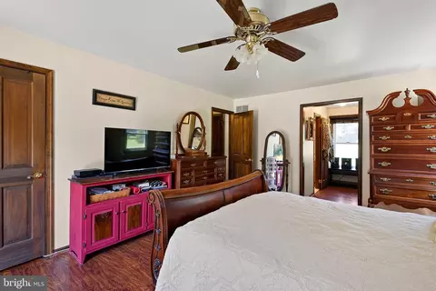 Bedroom - 135 Blacksnake Rd, Elkton, MD 21921 photo 2 of 6