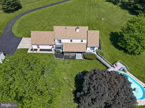 View/Area - 135 Blacksnake Rd, Elkton, MD 21921 photo 2 of 9