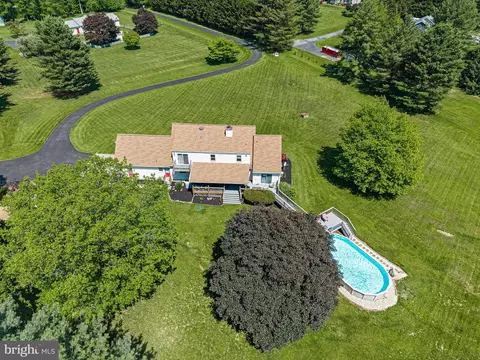 View/Area - 135 Blacksnake Rd, Elkton, MD 21921 photo 3 of 9