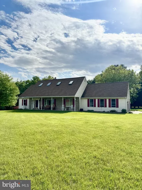 135 Blacksnake Rd, Elkton, MD 21921