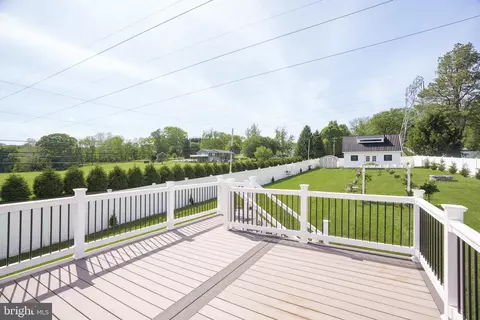 Exterior - 1 Highview Rd, Conowingo, MD 21918 photo 2 of 5