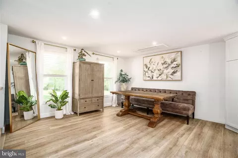 Entry Way - 1 Highview Rd, Conowingo, MD 21918 photo 6 of 7