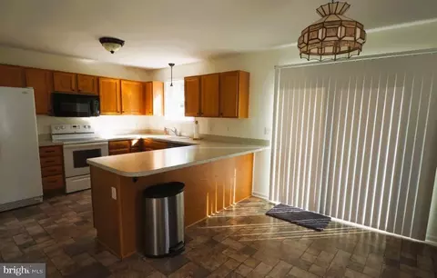 Entry Way - 25 Jesse Boyd Cir, Elkton, MD 21921 photo 3 of 4