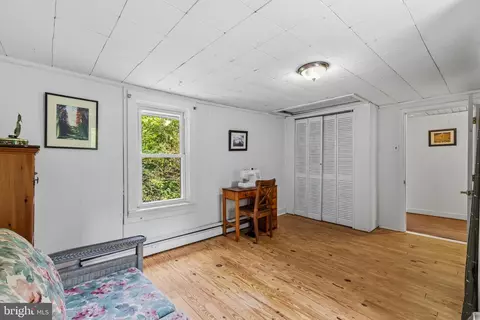 Bedroom - 36 Mayse Ln, Conowingo, MD 21918 photo 4 of 10