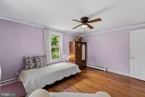 Bedroom - 36 Mayse Ln, Conowingo, MD 21918 photo 7 of 10