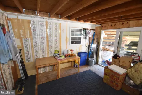 Entry Way - 111 Stirrip Dr, Elkton, MD 21921 photo 9 of 10