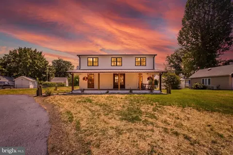 70 Park Ln, Earleville, MD 21919