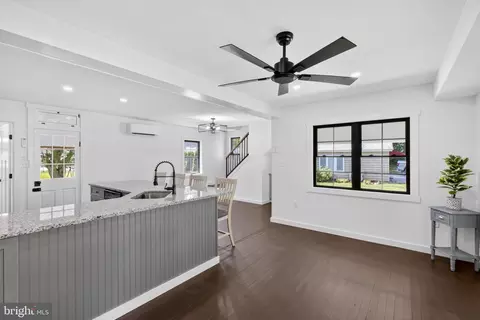 Entry Way - 70 Park Ln, Earleville, MD 21919 photo 5 of 11