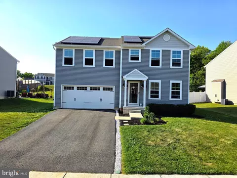 17 Viburnum Ave, Elkton, MD 21921