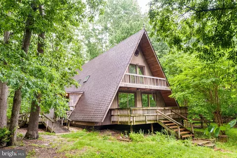 40 Crestwood Dr, Elkton, MD 21921