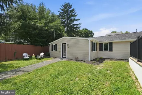 Exterior - 41 Beachview Ave, Earleville, MD 21919 photo 7 of 10