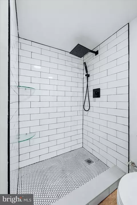 Bath - 41 Beachview Ave, Earleville, MD 21919 photo 7 of 7