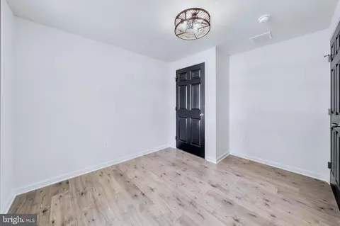 Entry Way - 41 Beachview Ave, Earleville, MD 21919 photo 3 of 9