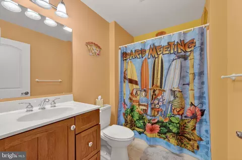 Bath - 302 Cecil Ave, Earleville, MD 21919 photo 2 of 2