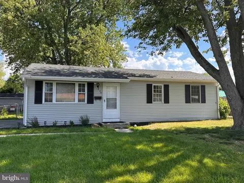 14 Apple Ln, Elkton, MD 21921