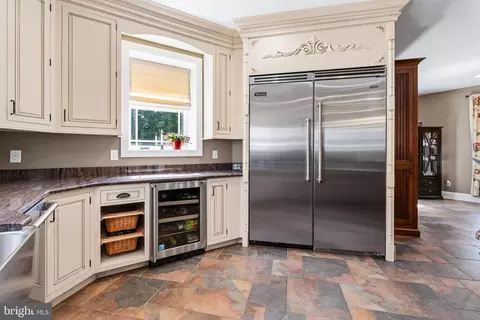Kitchen - 36 Appleton Rd, Elkton, MD 21921 photo 5 of 6