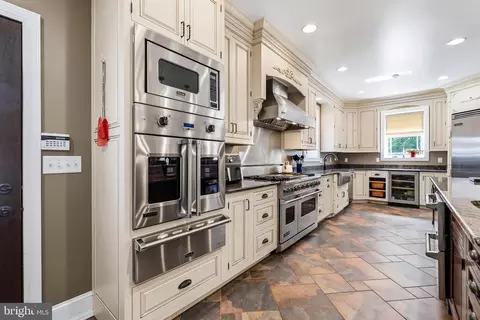 Kitchen - 36 Appleton Rd, Elkton, MD 21921 photo 3 of 6