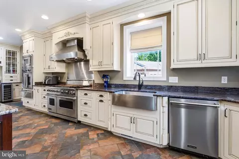 Kitchen - 36 Appleton Rd, Elkton, MD 21921 photo 2 of 6