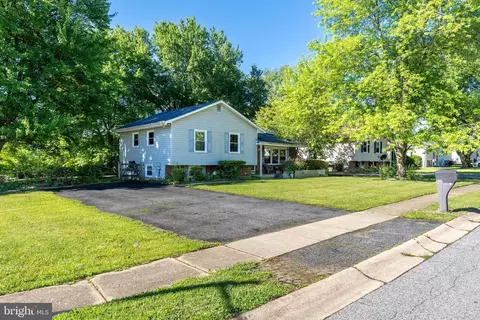 242 Courtney Dr, Elkton, MD 21921