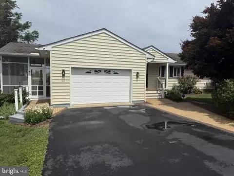 155 Edgewater Dr, Earleville, MD 21919