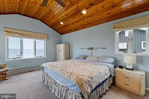 Bedroom - 155 Edgewater Dr, Earleville, MD 21919 photo 3 of 6
