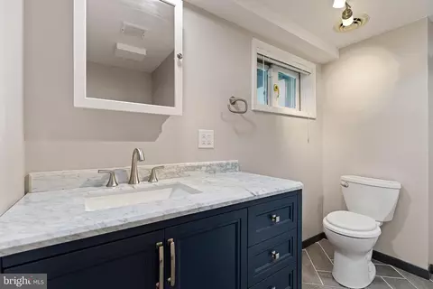 Bath - 155 Edgewater Dr, Earleville, MD 21919 photo 4 of 4