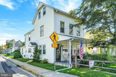220 W Main St, Elkton, MD 21921