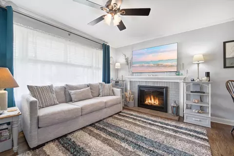 Living - 55 Midway Dr, Earleville, MD 21919 photo 1 of 4
