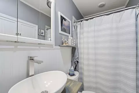 Bath - 55 Midway Dr, Earleville, MD 21919 photo 2 of 3