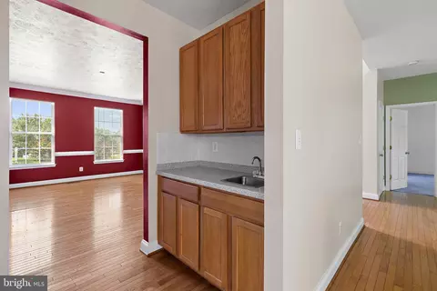 Entry Way - 6 Powell Pl, Elkton, MD 21921 photo 2 of 9