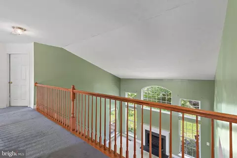 Entry Way - 6 Powell Pl, Elkton, MD 21921 photo 5 of 9