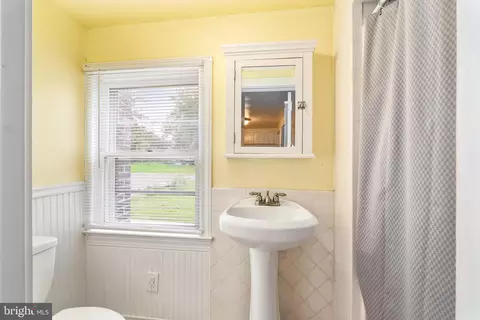 Bath - 1443 Appleton Rd, Elkton, MD 21921 photo 1 of 2