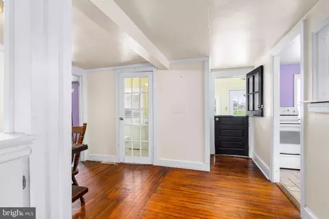 Entry Way - 1443 Appleton Rd, Elkton, MD 21921 photo 3 of 7