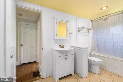 Bath - 1443 Appleton Rd, Elkton, MD 21921 photo 2 of 2