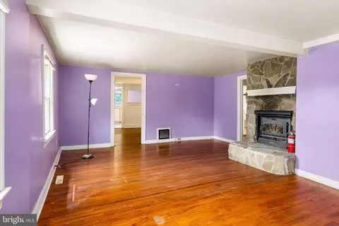 Living - 1443 Appleton Rd, Elkton, MD 21921 photo 1 of 4