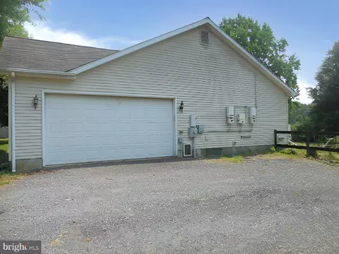 Exterior - 43 Frances Dr, Warwick, MD 21912 photo 4 of 12