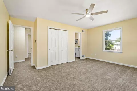 Bedroom - 169 E Village Rd, Elkton, MD 21921 photo 4 of 5