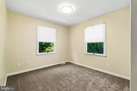 Bedroom - 169 E Village Rd, Elkton, MD 21921 photo 5 of 5