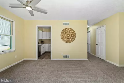 Entry Way - 169 E Village Rd, Elkton, MD 21921 photo 2 of 3