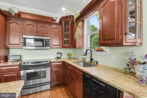 Kitchen - 26 Jumpgate Loop, Elkton, MD 21921 photo 4 of 6
