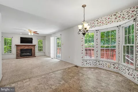 Living - 146 Nicholas Dr, Elkton, MD 21921 photo 5 of 7