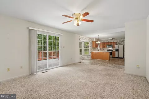 Living - 146 Nicholas Dr, Elkton, MD 21921 photo 3 of 7