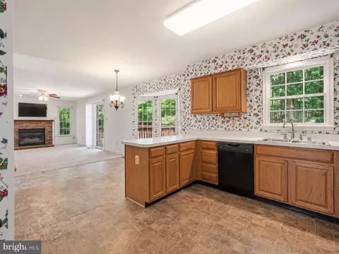 Kitchen - 146 Nicholas Dr, Elkton, MD 21921 photo 2 of 5