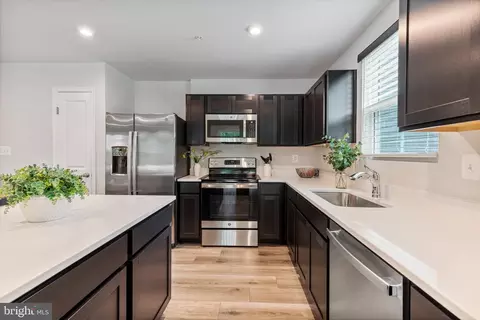 Kitchen - 142 Goldspire Dr, Elkton, MD 21921 photo 1 of 1