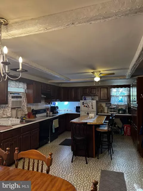 Kitchen - 2 Walnut Dr, Elkton, MD 21921 photo 1 of 3
