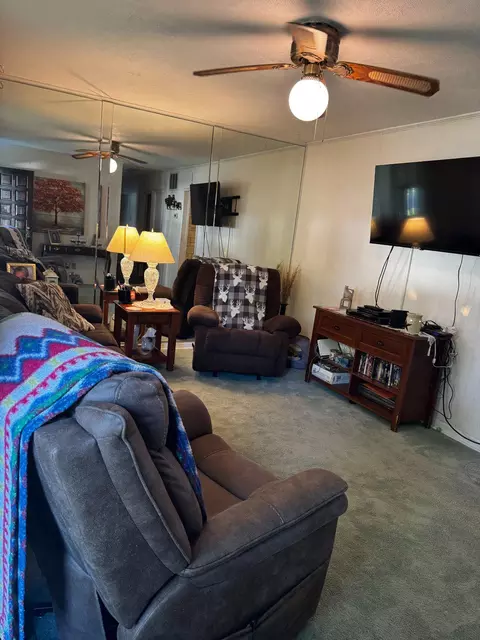Living - 2 Walnut Dr, Elkton, MD 21921 photo 1 of 3