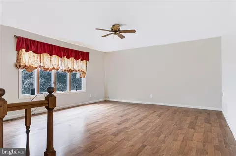 Living - 29 Blacksnake Rd, Elkton, MD 21921 photo 1 of 4