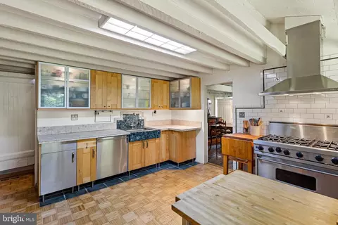 Kitchen - 384 Blacksnake Rd, Elkton, MD 21921 photo 2 of 3